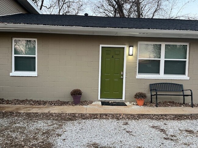 Building Photo - 10023 St Clair Ave