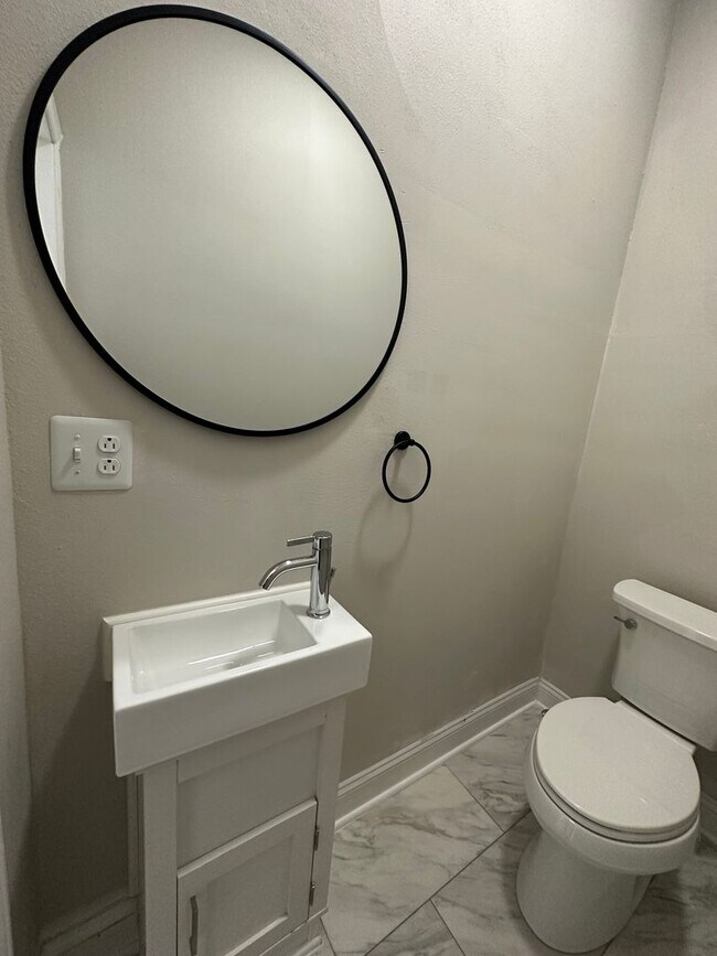 Building Photo - Rental in Bayou St. John Neighborhood