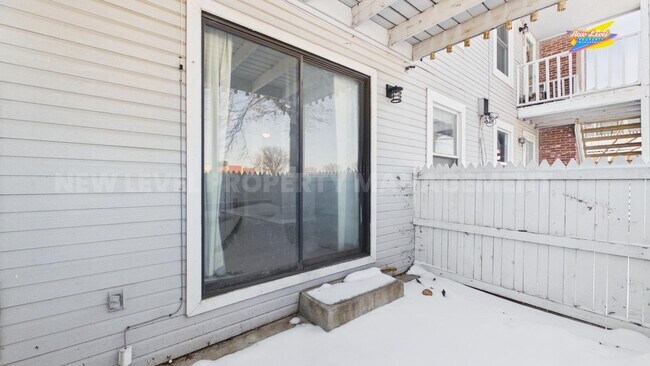 Building Photo - 1717 S Cypress St