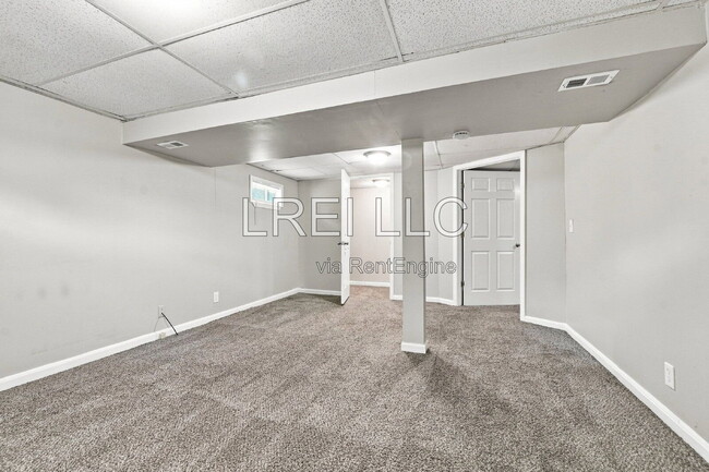 Building Photo - 9410 Michael Edward Dr
