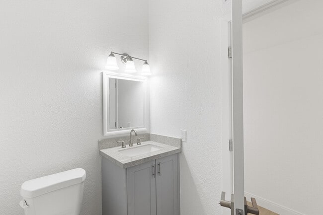 Building Photo - 6825 N 81st Ln