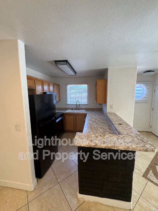 Building Photo - 2985 Juniper Hills Blvd