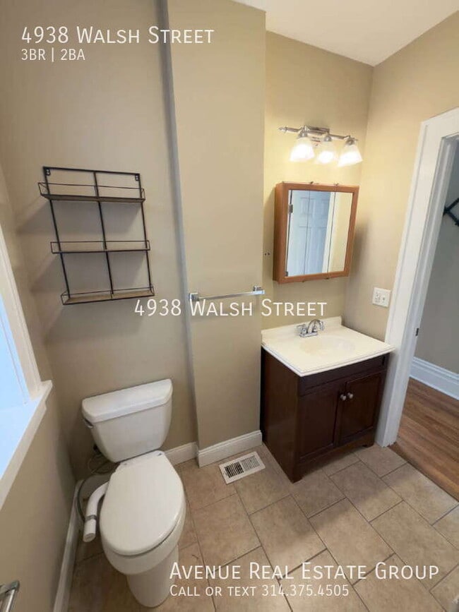 Building Photo - 4938 Walsh St