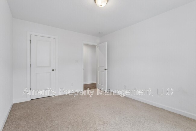 Building Photo - 2403 Trafton Pl