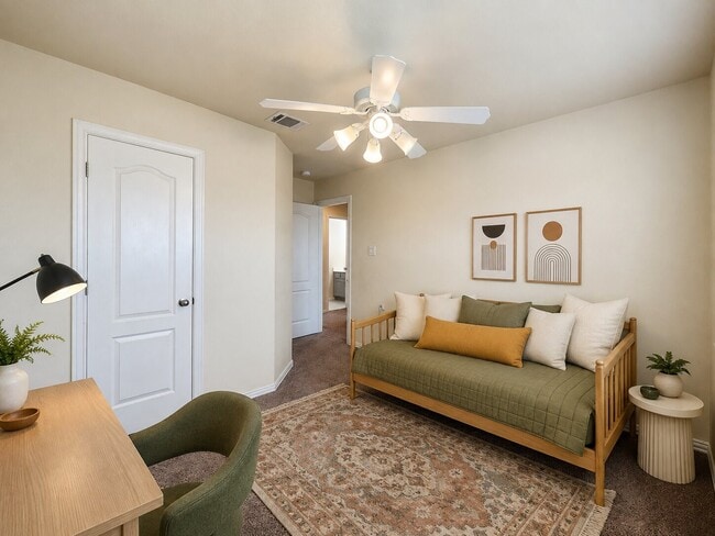 Building Photo - 2119 Del Mar Dr