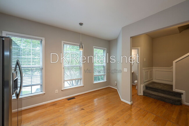 Building Photo - 2358 Towneview Ct SE