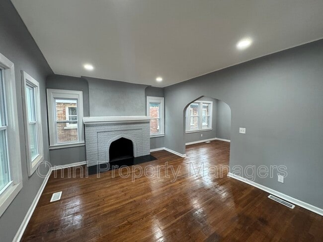 Building Photo - 3626 Courville St