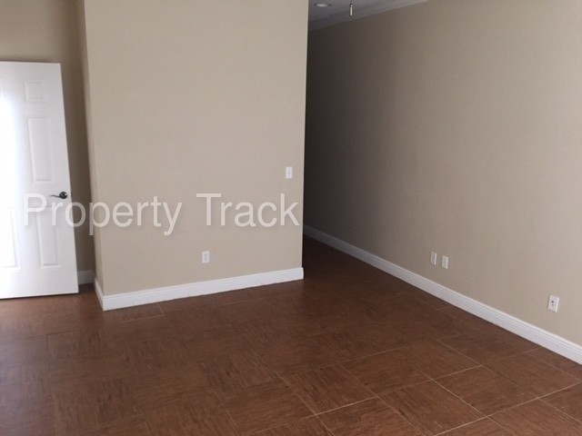 Building Photo - VILLAS OF CARILLON TOWNHOME 3/2.5/2