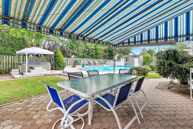 Building Photo - 14 S Rd