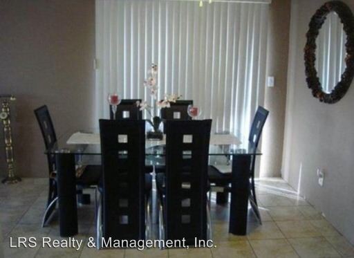 Building Photo - 8080 Bever Pl