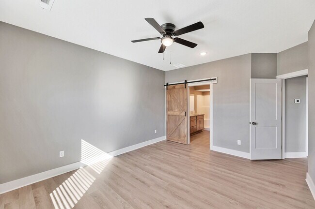 Building Photo - 4579 S Doris Ct