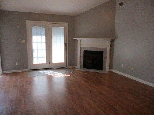 Building Photo - Great Location in Columbia County