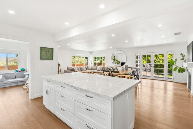 Building Photo - 2691 Palomino Cir