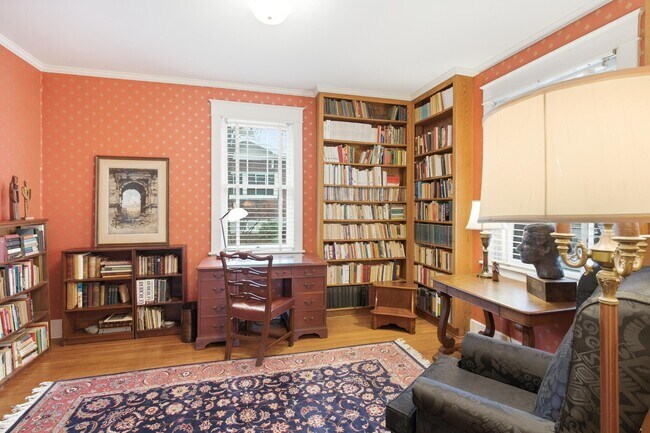 Building Photo - 303 Westwood Ave