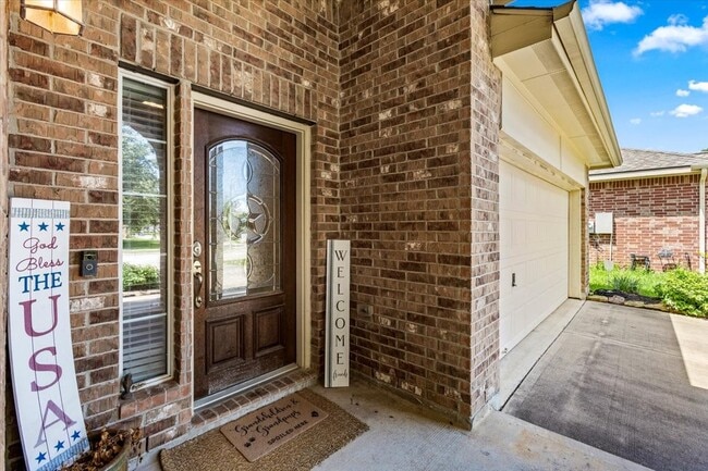 Building Photo - 4472 Gerona St