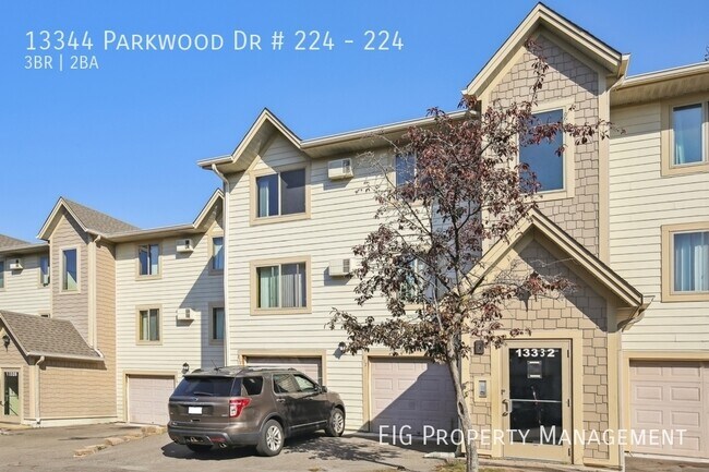 Building Photo - 13344 Parkwood Dr