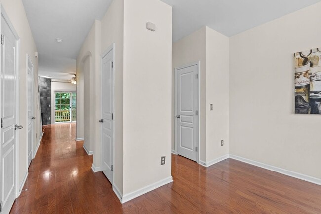 Building Photo - Spacious 3 story Townhome-Close to Downtown Raleigh- Renaissance Park-Available Now!