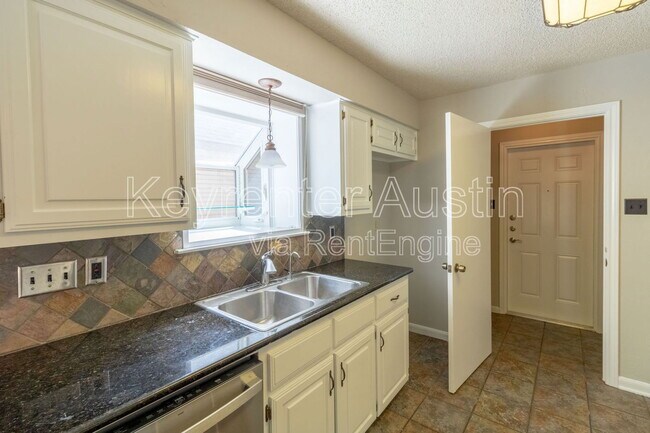 Building Photo - 5839 Secrest Dr