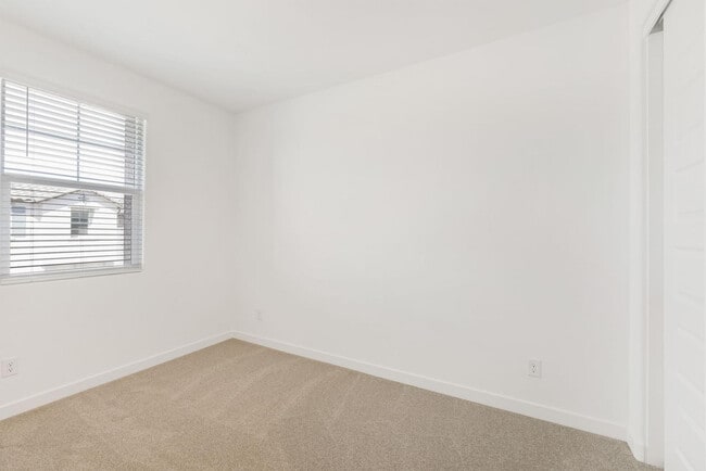 Building Photo - 24623 N 164th Dr