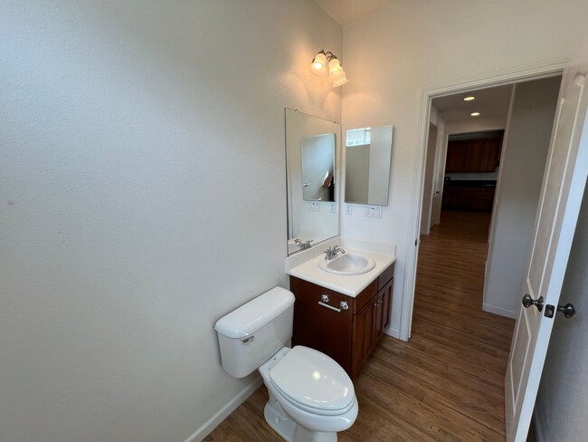 Building Photo - 2553 Acapulco Way