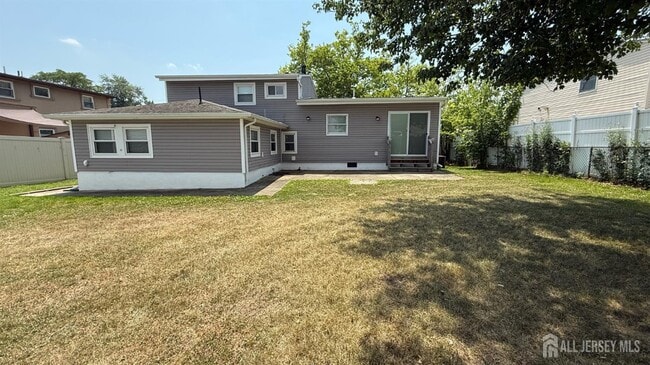 Building Photo - 56 Grace Dr