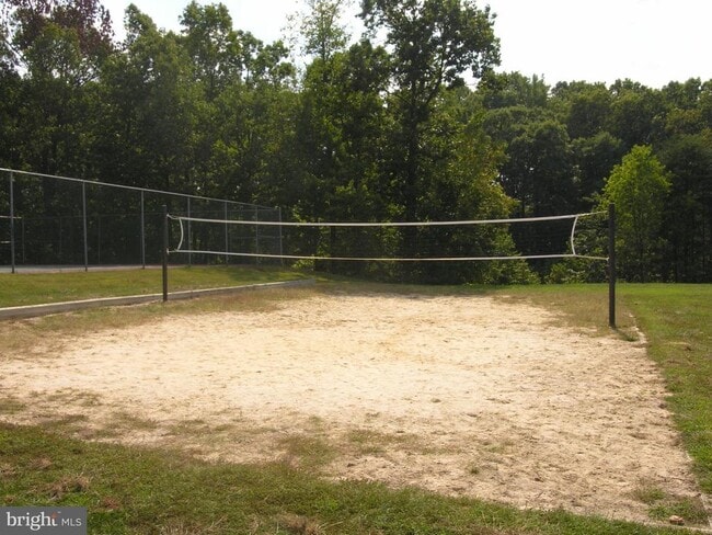 Building Photo - 6453 Linleigh Way