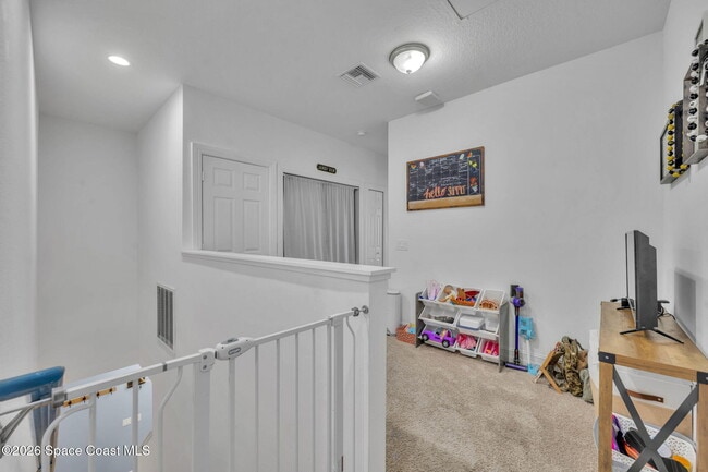 Building Photo - 1445 Isabella Dr