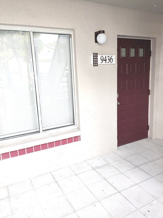 Building Photo - 9436 SW 140th Ct