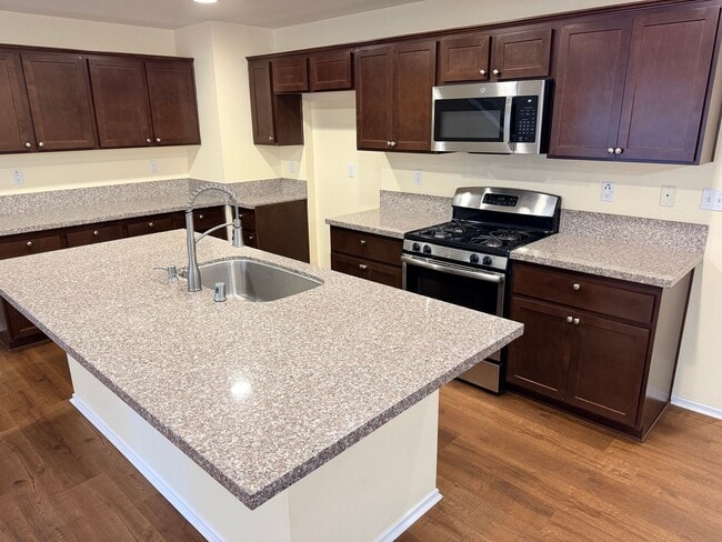 Building Photo - Estrella home for rent!