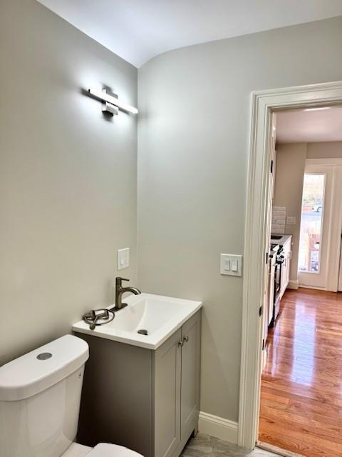 Building Photo - 71 E George St