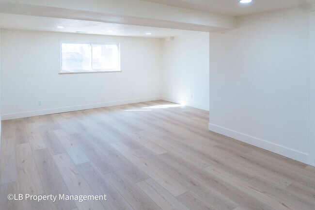 Building Photo - 4341 W Rice Pl