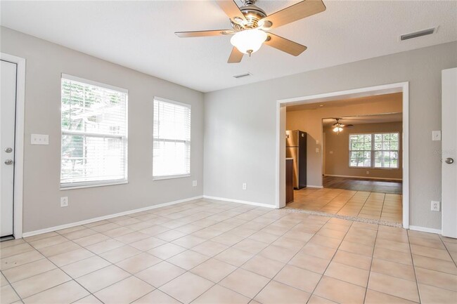 Building Photo - 706 Holly Terrace