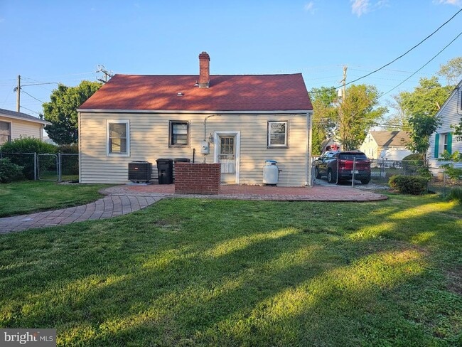 Building Photo - 8524 Highland Ln