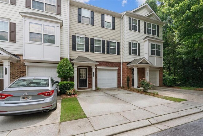 Building Photo - 6720 Stoneleigh Way