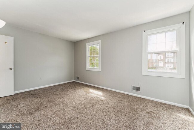 Building Photo - 15 Prairie Rose Ct