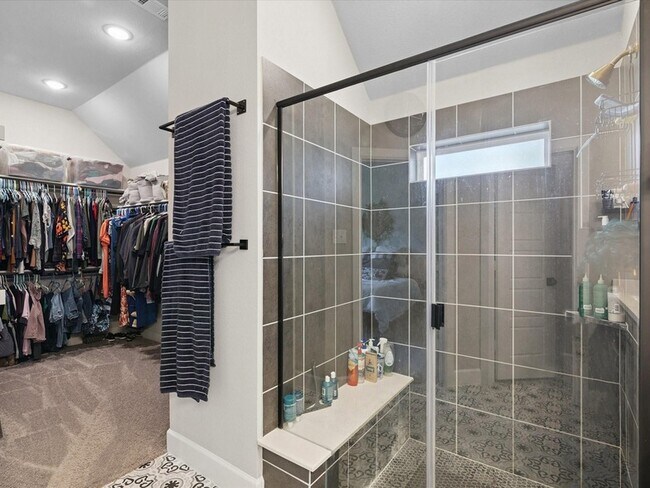 Building Photo - 2240 Lazy Dog Ln