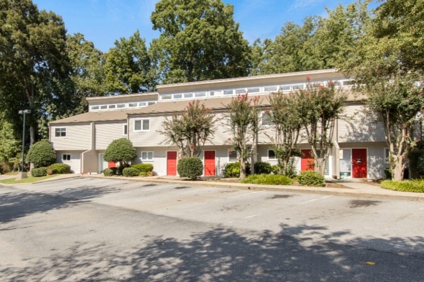 Hampton Harbor Townhomes 2311 Wade Hampton Blvd Greenville SC 29615