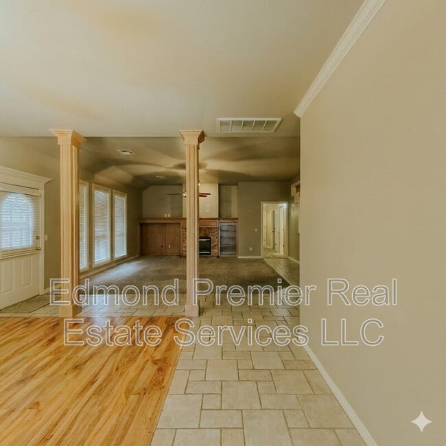 Building Photo - 14001 Arapaho Rd