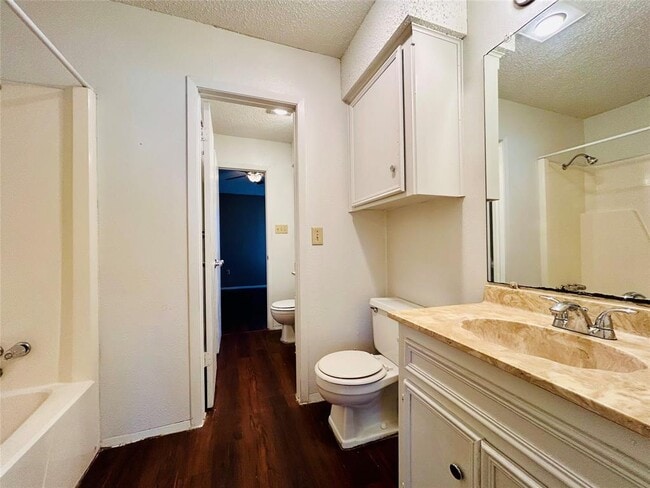 Building Photo - 1502 No Mor Cove