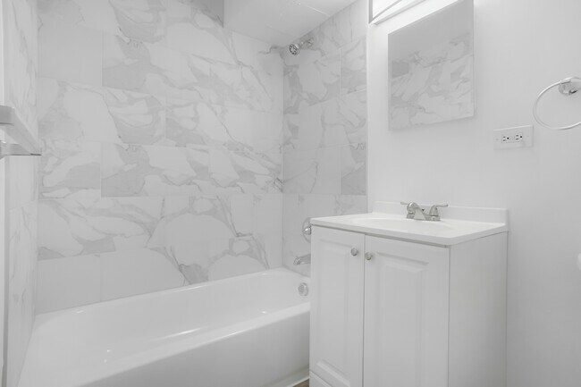 Building Photo - Umatilla Apartments