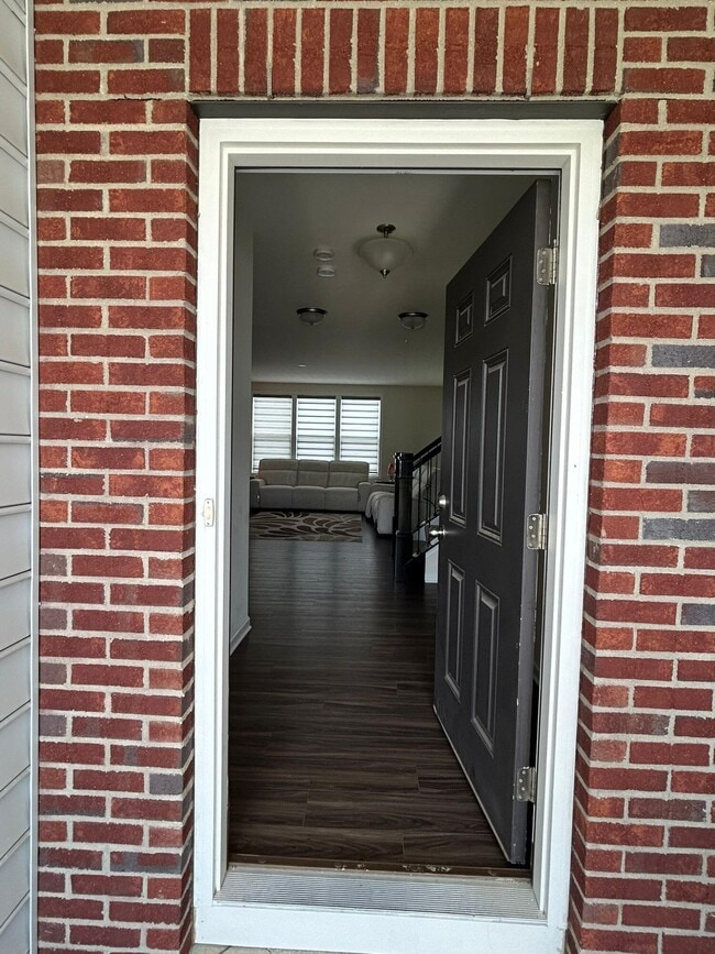 Building Photo - 241 Sunstone Ln