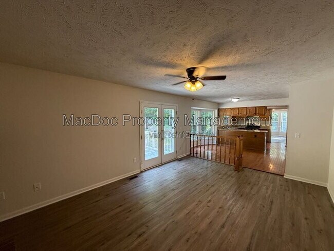 Building Photo - 11304 Springfield Dr