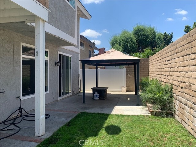 Building Photo - 1919 Los Alamitos Dr