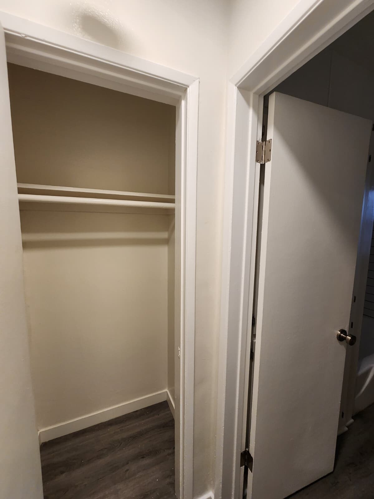 Building Photo - 701 S Osage Ave