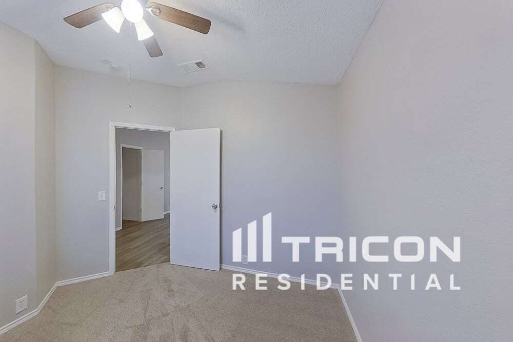 Building Photo - 232 Tulane Dr