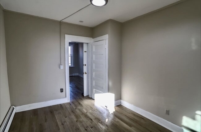 Building Photo - 743 Harrison Ave