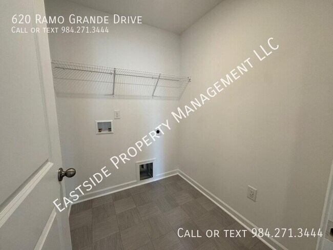 Building Photo - 620 Ramo Grande Dr