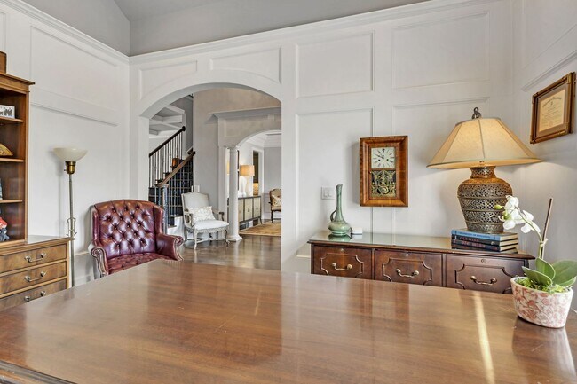 Building Photo - Fully Furnished 4 Bedroom, 3.5 Bath w/ 3 Car Garage and Unfinished Basement in Governors Club