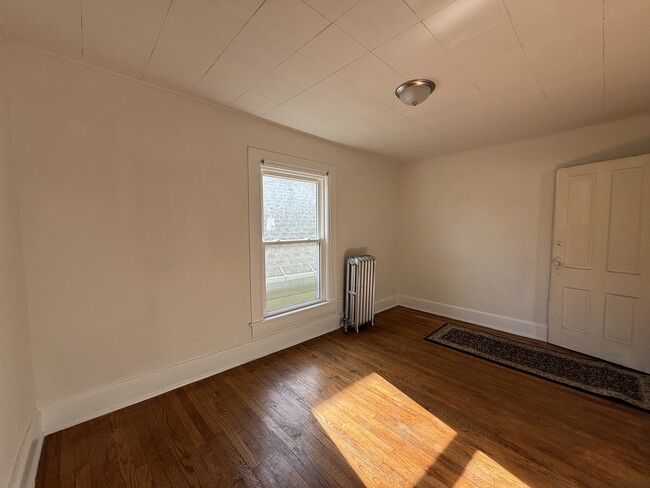 Building Photo - 2053 N Kenneth Ave