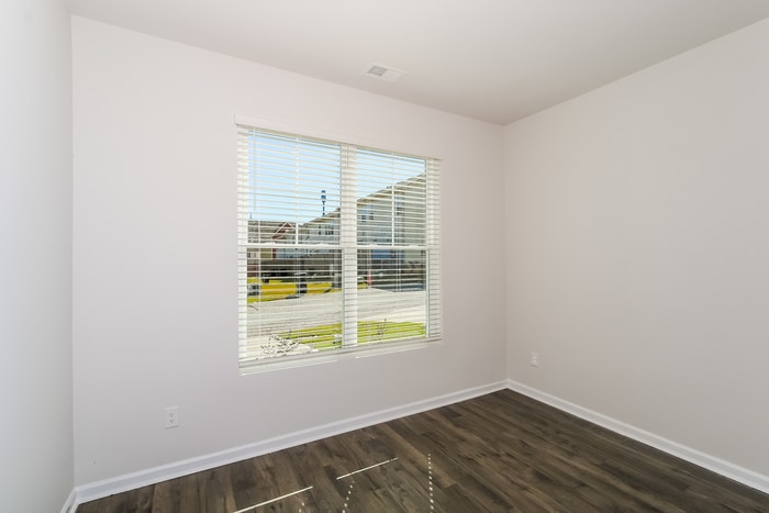 Building Photo - 2027 River Park Ct